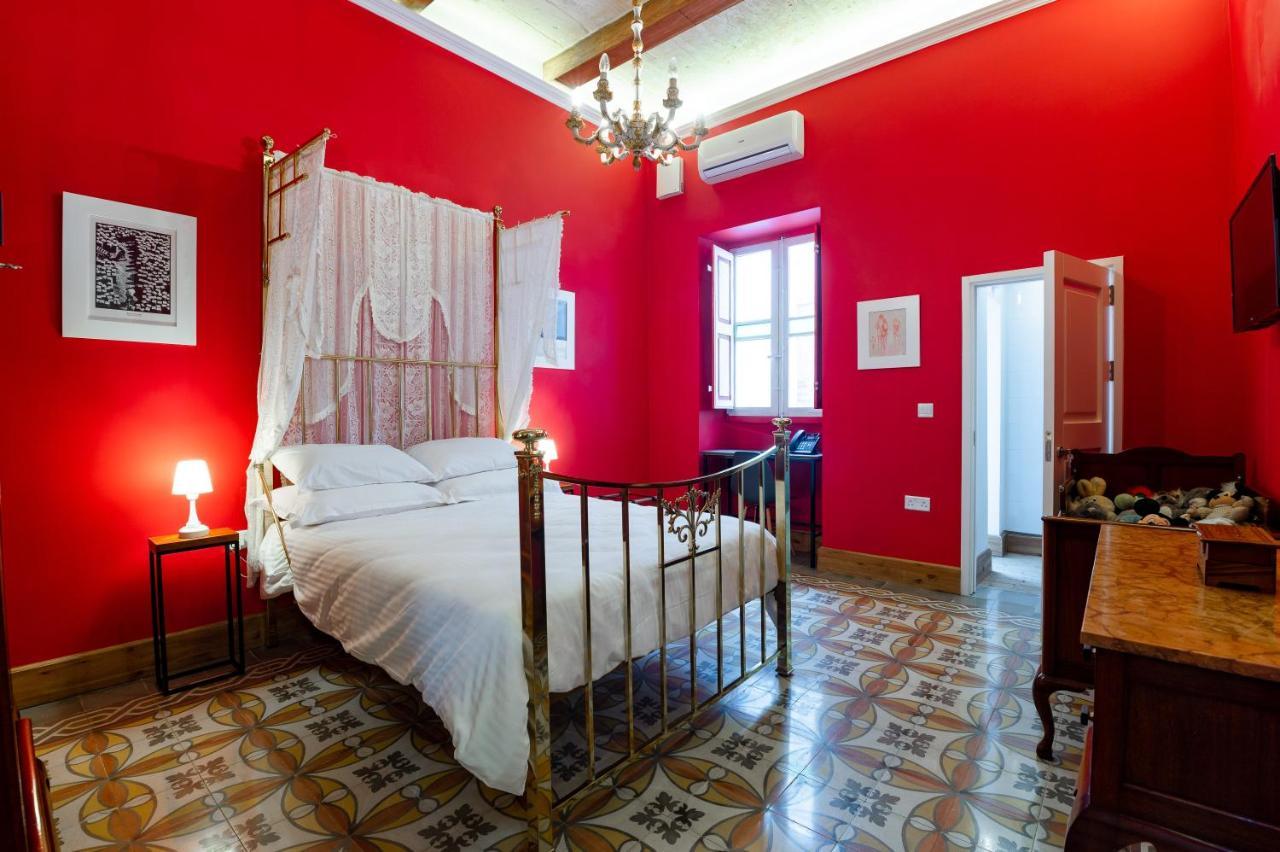 Hotel Monreal Boutique Townhouse - R024RM4 à Paola Extérieur photo